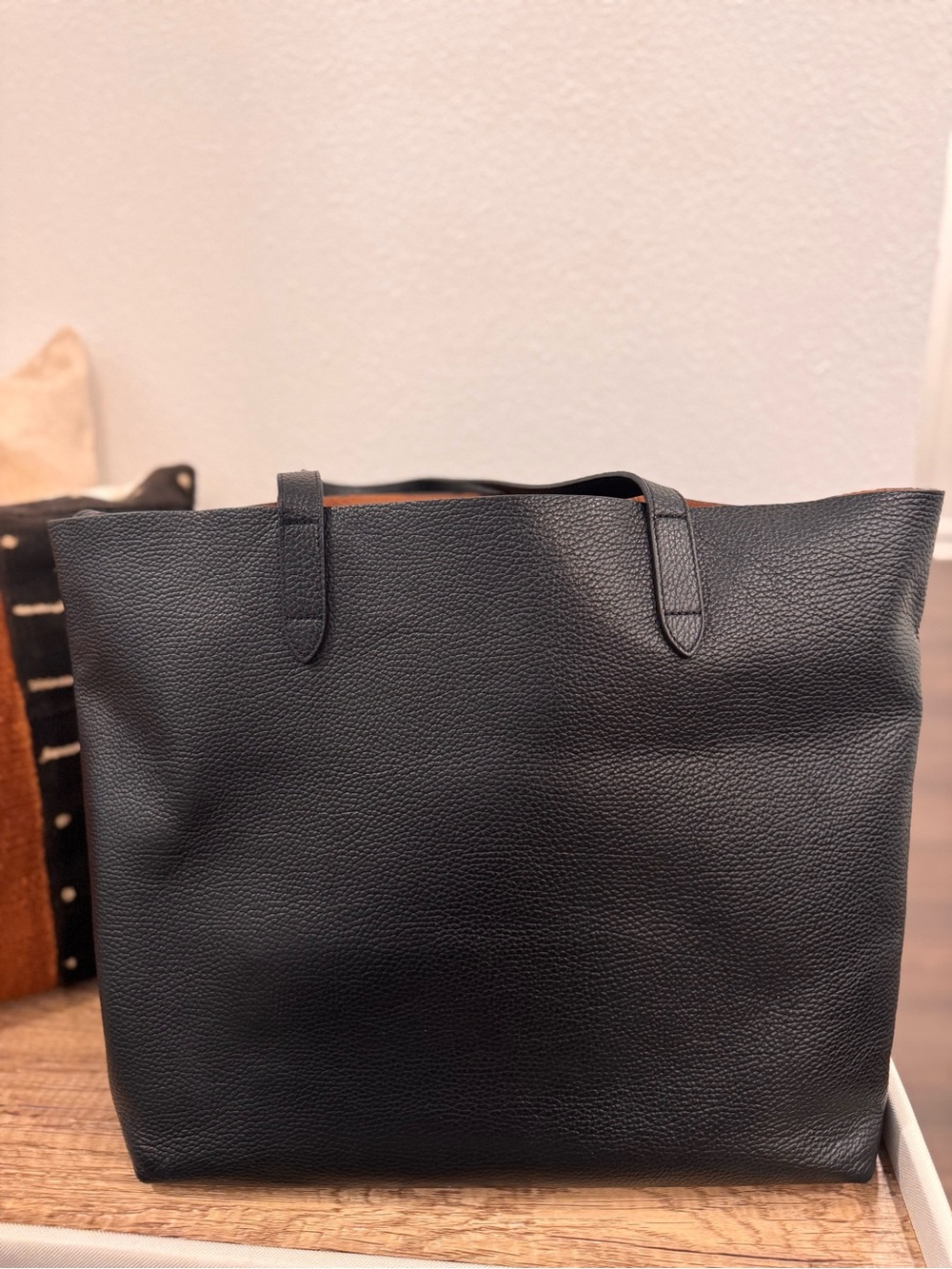 Cuyana - Classic Structured Leather Tote in Black